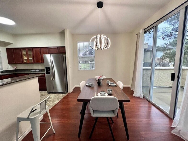 Building Photo - 1604 Queen Victoria St