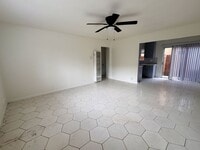 Building Photo - 1951 N Ventura Rd