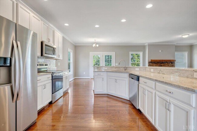 Building Photo - 1021 Lochwood Hl Dr