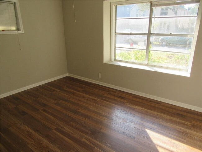 Building Photo - 4416 Lafayette St