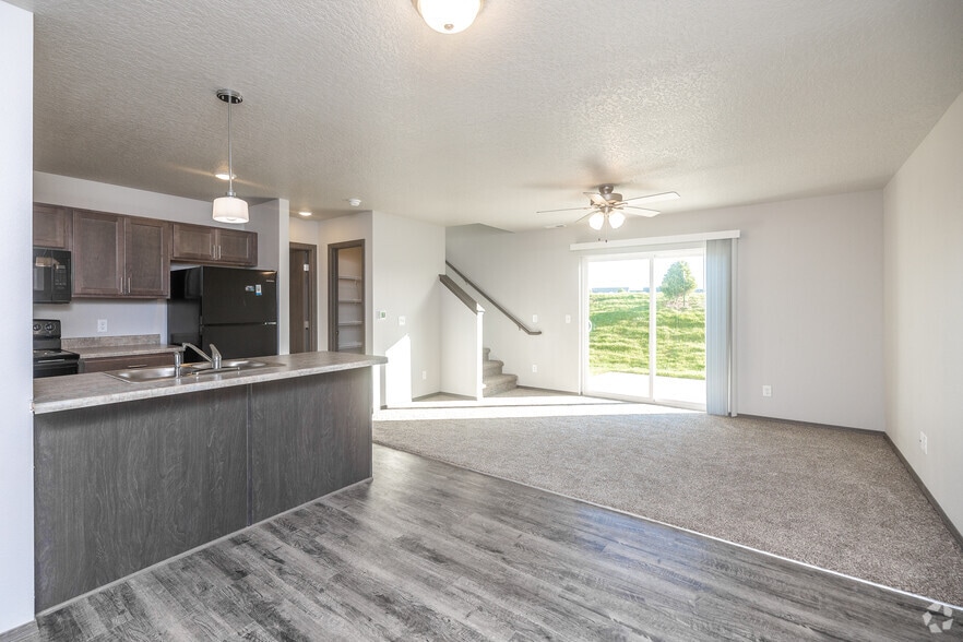 2BR, 1.5BA - Living Room - Prairie Village Commons Apartments and Townhomes