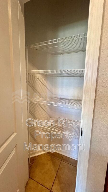 Building Photo - 5285 Brighton Park Ln