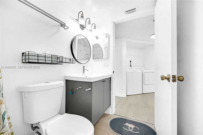 Building Photo - 8343 Lake Dr