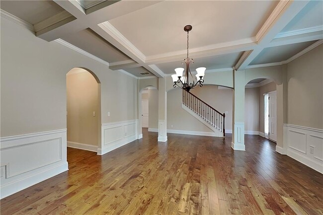 Building Photo - 3770 Brookhollow Dr