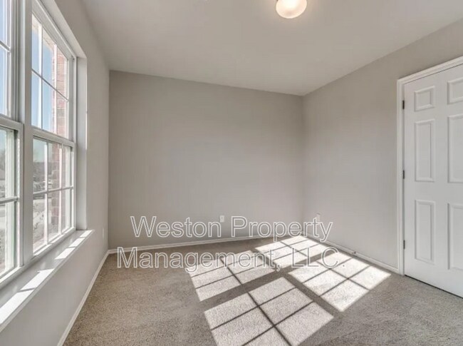 Building Photo - 9720 High Noon Rd