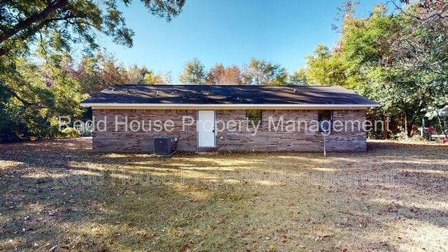 Building Photo - 205 Mildred St