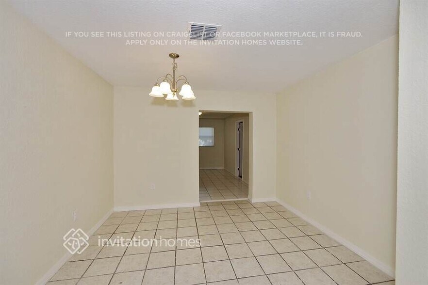 Building Photo - 1333 Pleasantview Dr