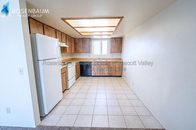 Building Photo - 3170 N Tani Rd