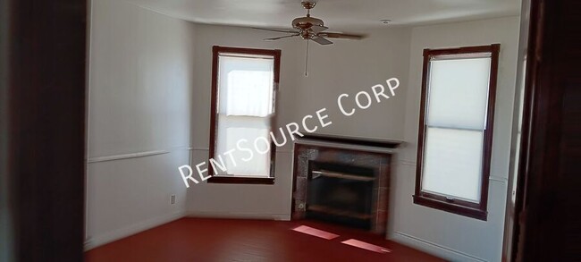 Building Photo - 3 Bedroom Home for Rent in Barstow