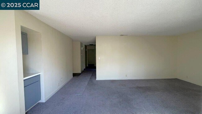 Building Photo - 4260 Clayton Rd