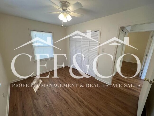 Building Photo - 751 Baltimore St