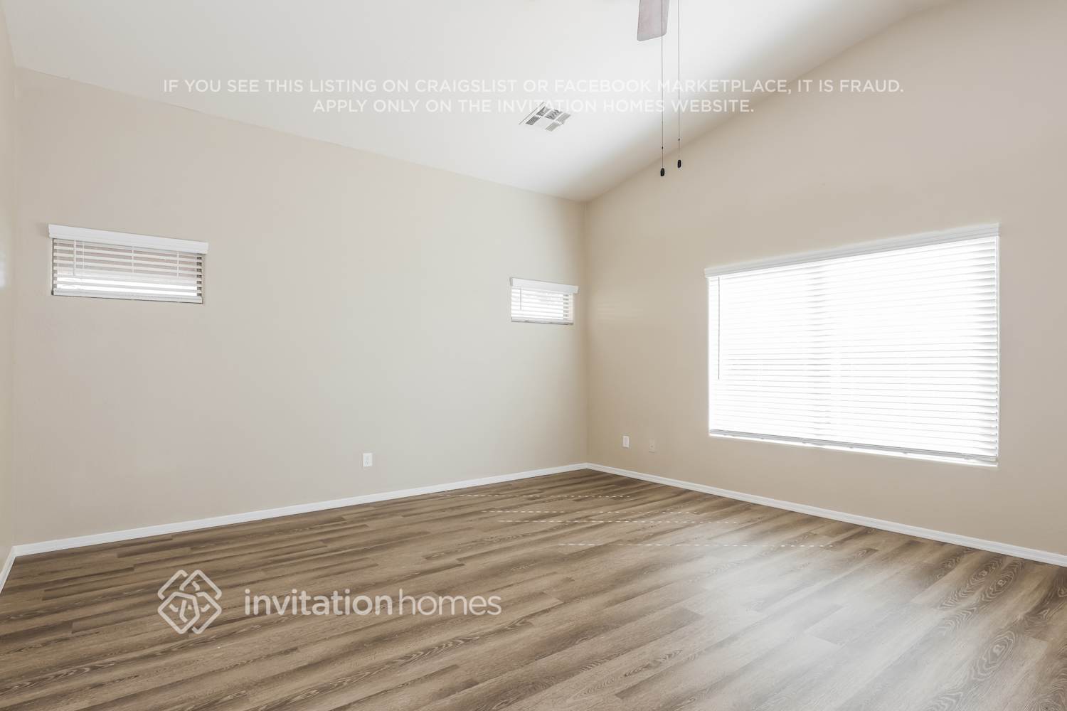 Building Photo - 18443 W Mission Ln