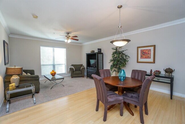 Building Photo - Fully Furnished Sugar Land Town Square Condo – Some Utilities Included