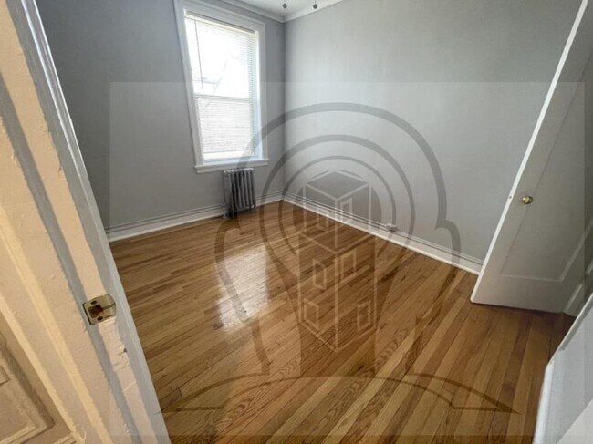 Building Photo - 1 bedroom in CHICAGO IL 60626