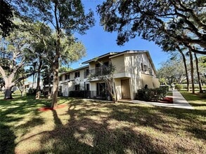 Building Photo - 110 Gardens Dr