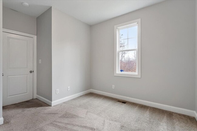 Building Photo - Charming 4 Bed, 3Bath in Clayton, NC