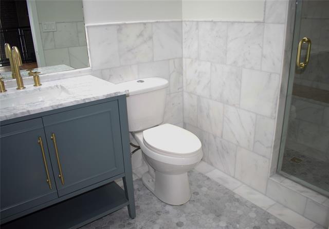 Building Photo - 3110 Thomas Ave