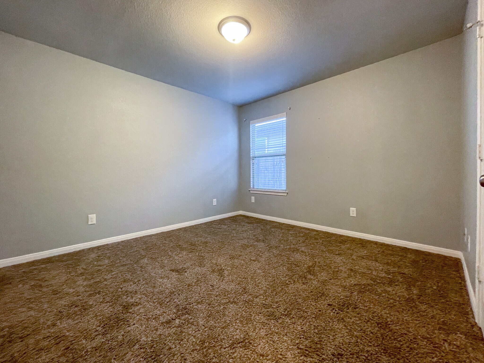 Building Photo - 10624 Langham Dr