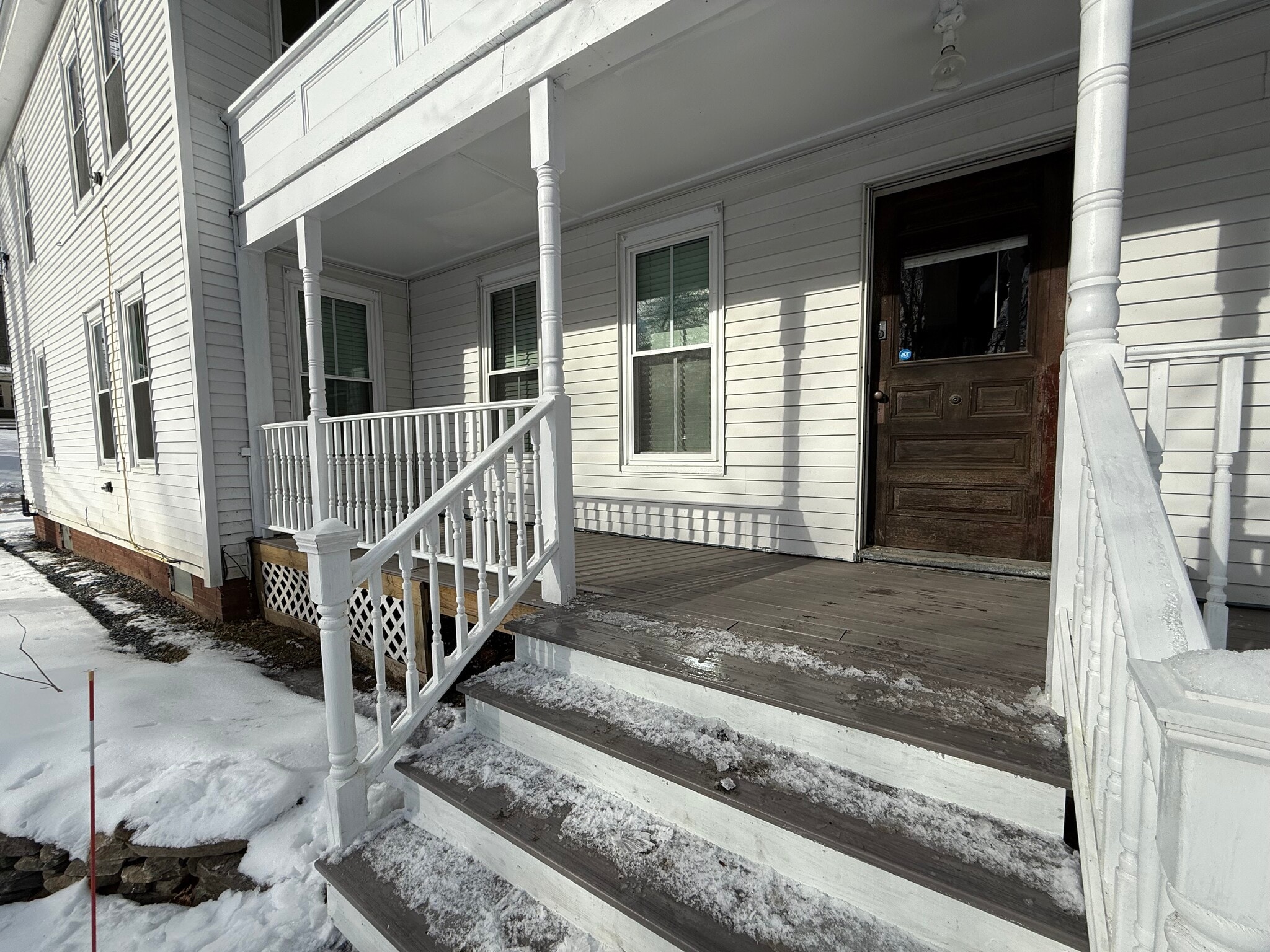 Building Photo - 41 Knapp St