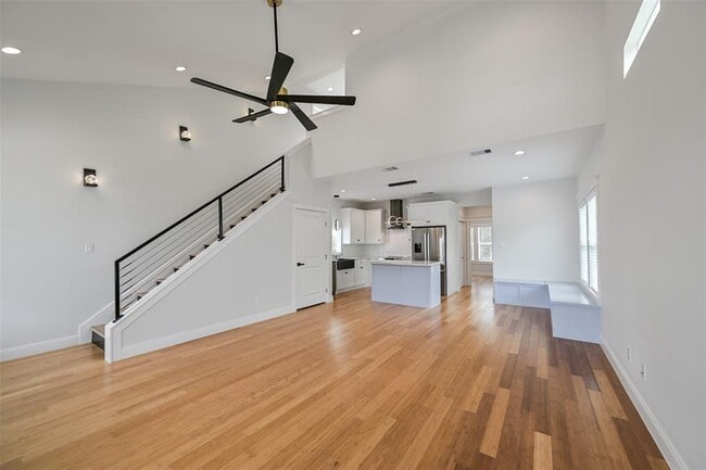 Building Photo - 1207 32nd St