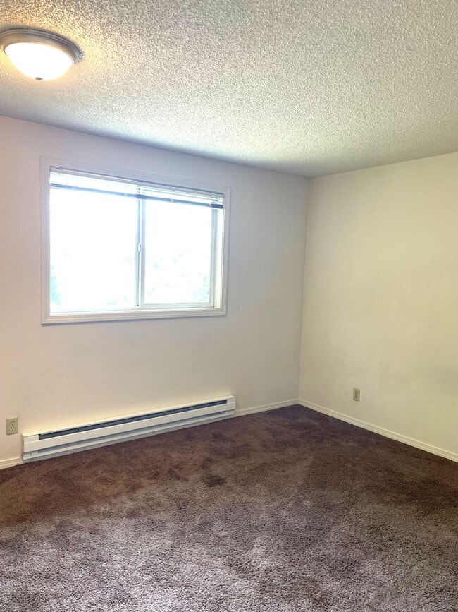 Building Photo - 4932-4942 Elkhorn Ct SE Salem, OR 97317