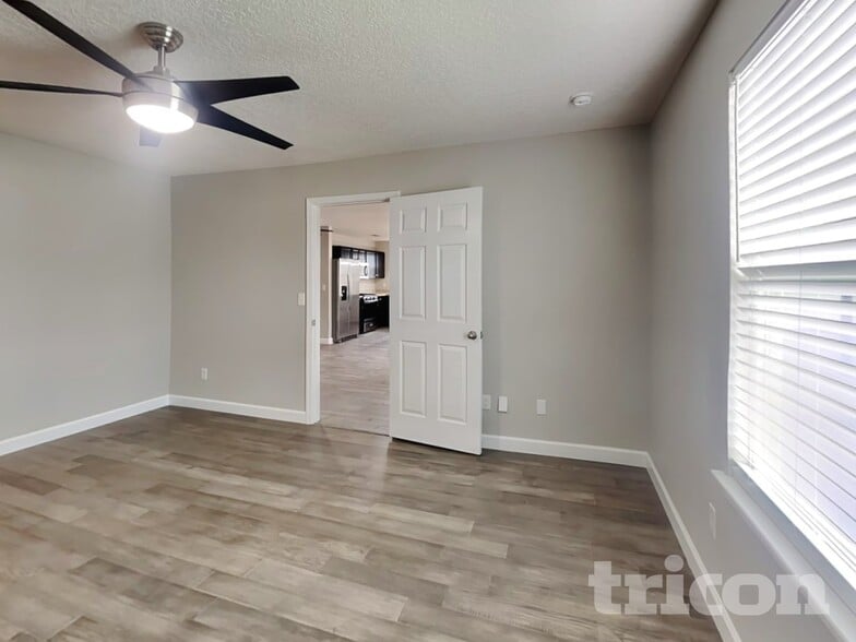 Building Photo - 77089 Crosscut Wy