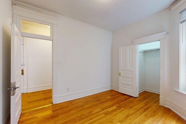 Floorplan - 5401-5403 S. Woodlawn Avenue