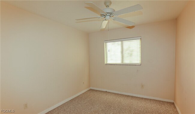 Building Photo - 719 SW 47th Terrace