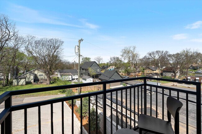 Building Photo - 722 Mcferrin Ave