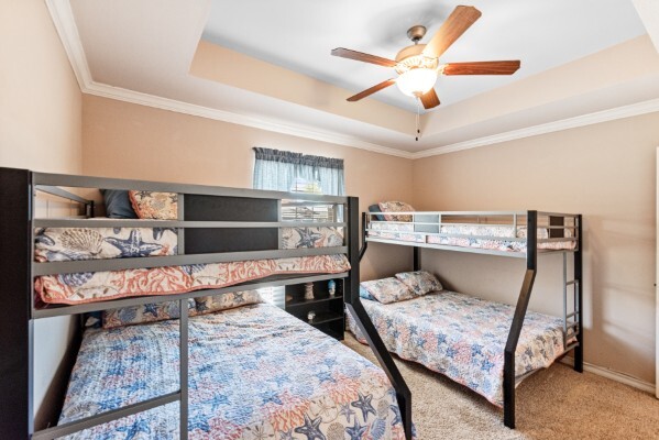 Building Photo - 13937 Windjammer Dr