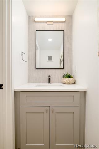 Building Photo - 267 S Jackson St