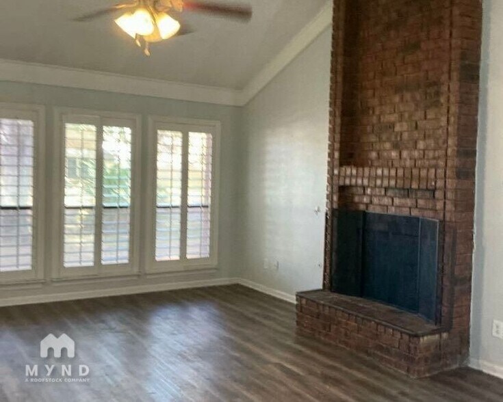 Building Photo - 531 Old Course Dr