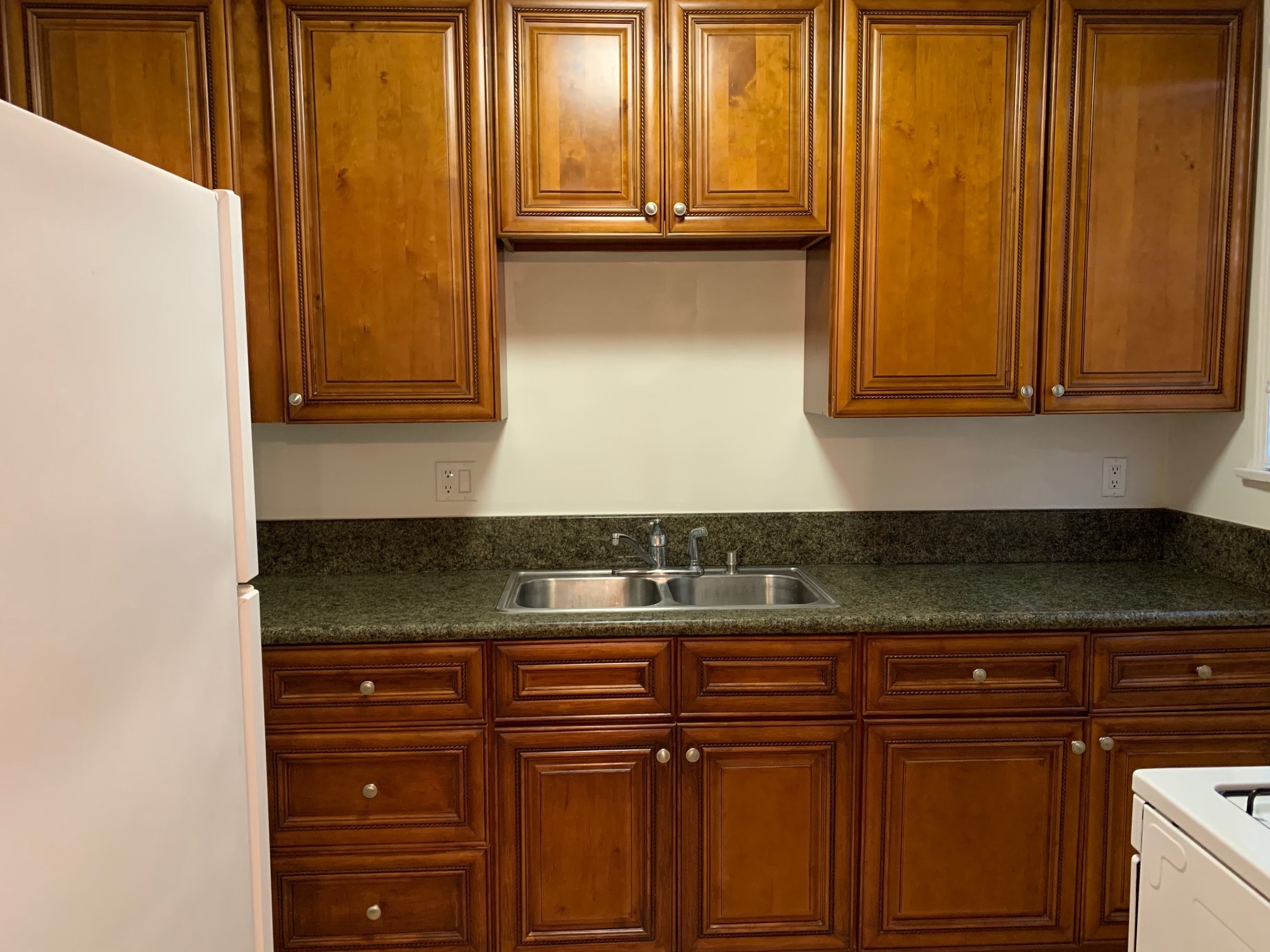 Real Wood Cabinetry & Granite Countertop - 4302 Elm Ave
