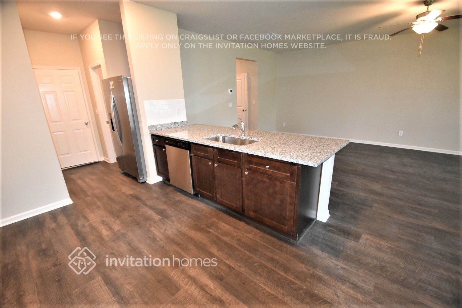 Building Photo - 204 Oliver Dr