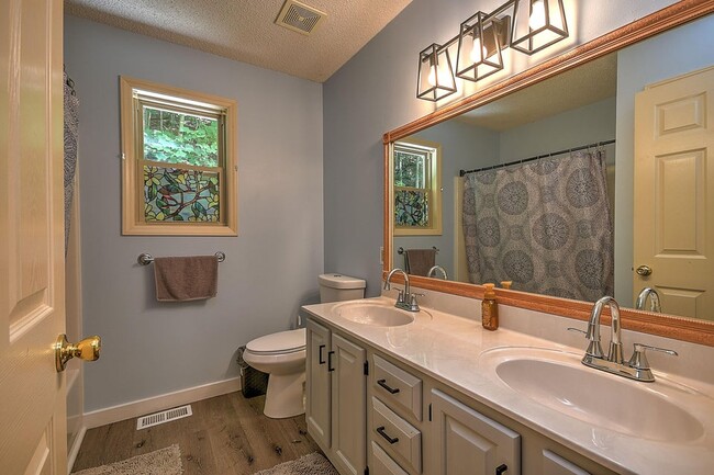 Building Photo - 4406 Willmary Dr