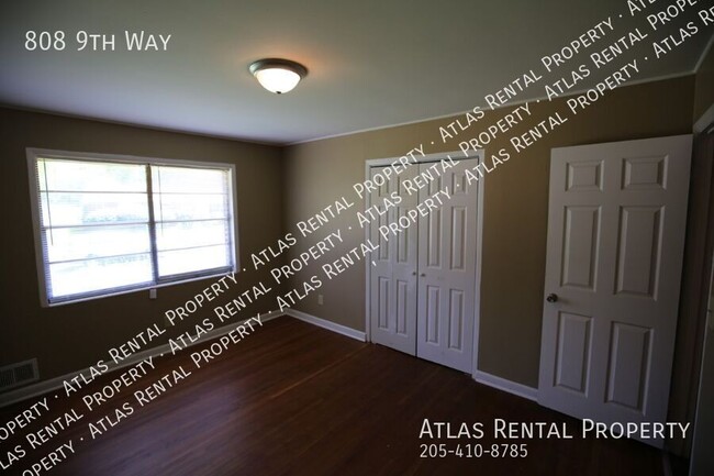 Building Photo - 808 9th Way