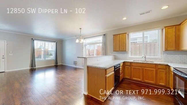 Building Photo - 12850 SW Dipper Ln