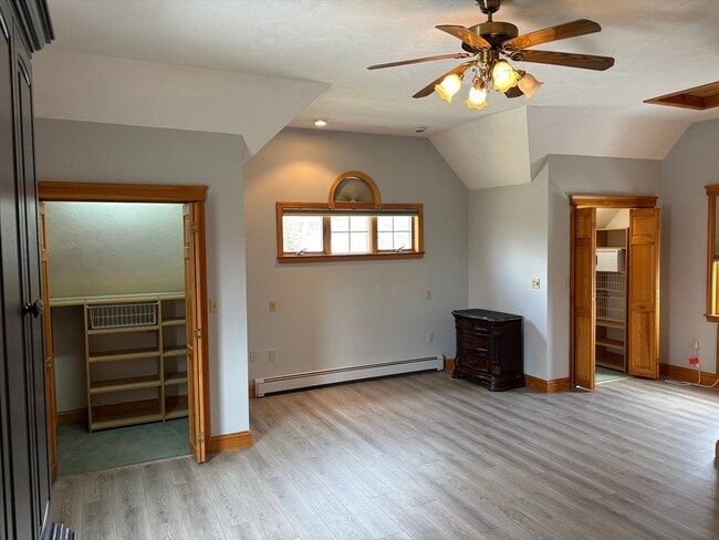 Building Photo - 276 Bullard St