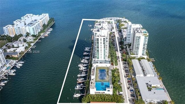 Building Photo - 7928 East Dr