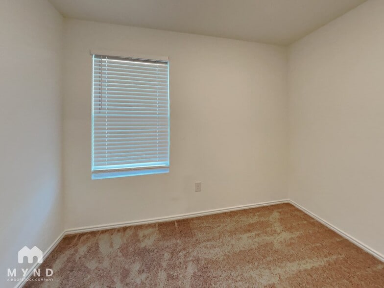 Building Photo - 14533 Payton Flts