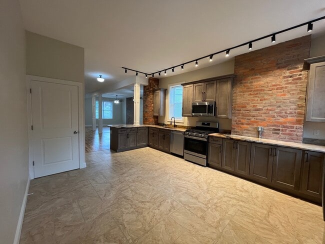 Building Photo - 6712 McPherson Blvd