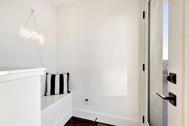 Building Photo - 1313 Baptist World Center Dr