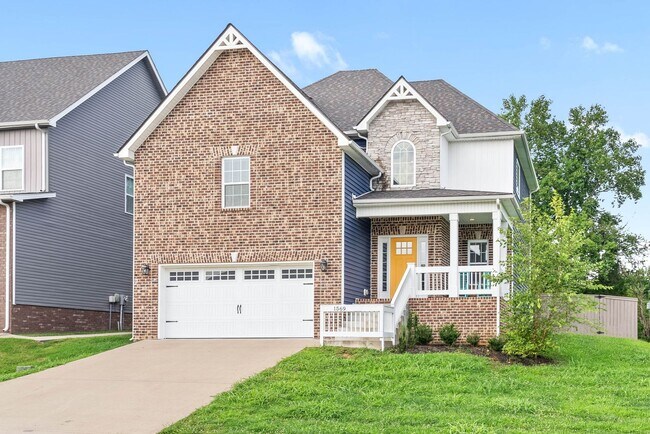 Building Photo - Pet Friendly Three Bedroom with Bonus!