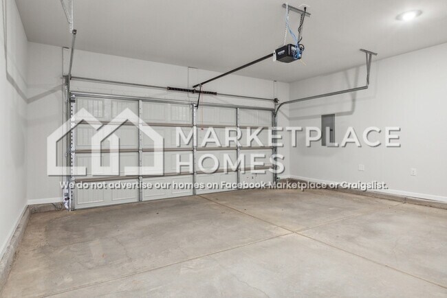 Building Photo - 313 McHenry Dr