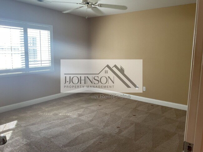 Building Photo - 2676 Daisy Ln