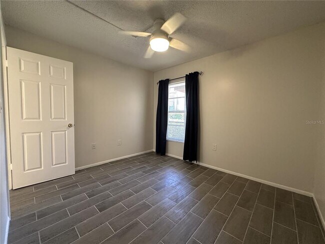 Building Photo - 3455 Countryside Blvd