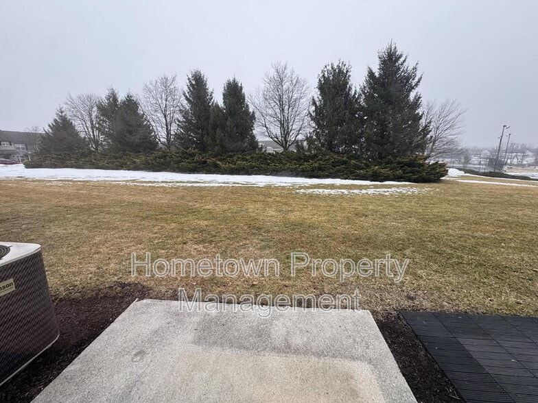 Building Photo - 112 Hawk Ct