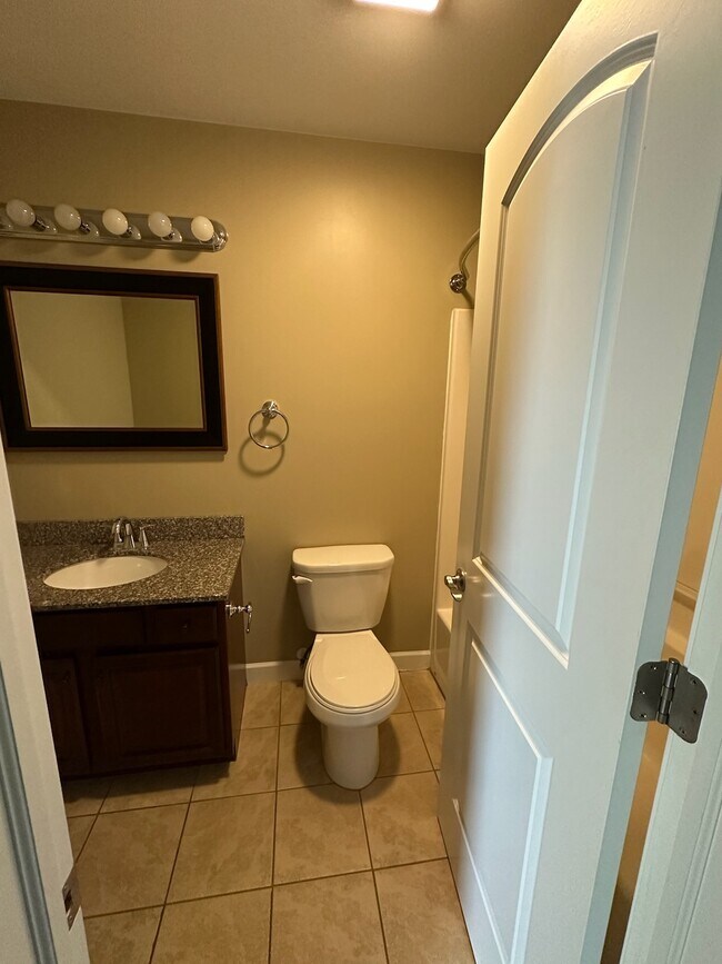 Building Photo - 170 Cortland Dr