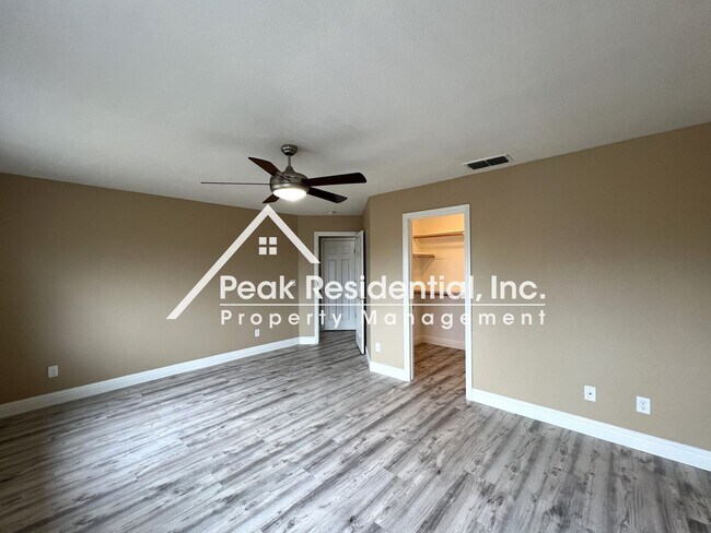 Building Photo - Beautiful Empire Ranch 5bd/3ba Home with 3 Car Garage - Must See
