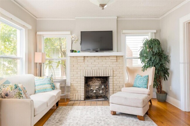 Building Photo - 3611 W Bay to Bay Blvd